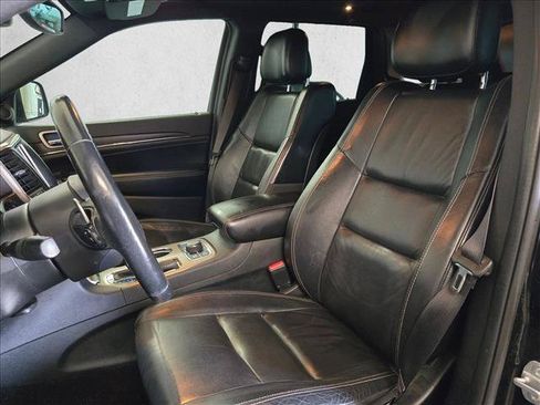 Used 2017 Jeep Grand Cherokee Limited AWD/4WD image 11