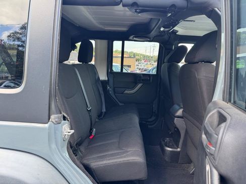 Used 2014 Jeep Wrangler Unlimited Sport w/ Quick Order Package 24S AWD/4WD image 14
