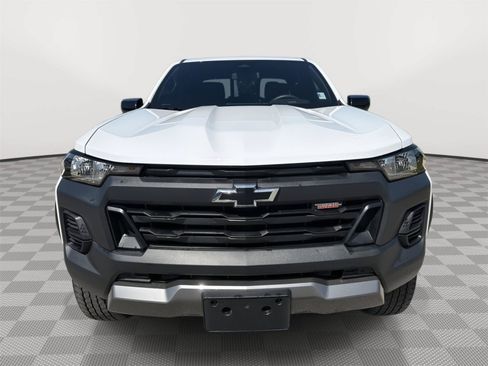 Used 2024 Chevrolet Colorado Trail Boss AWD/4WD image 8