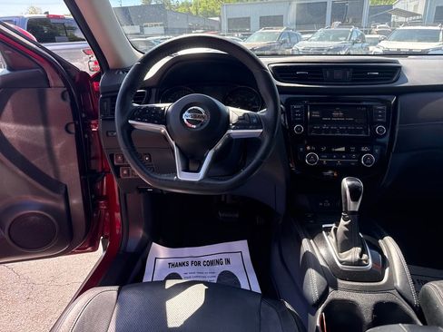 Used 2020 Nissan Rogue SL FWD image 14