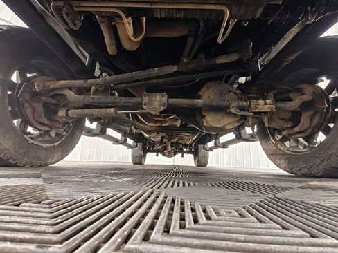 Used 2004 Ford Excursion XLT AWD/4WD image 31