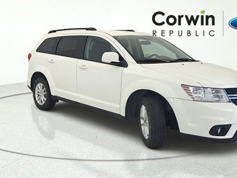 Used 2015 Dodge Journey SXT w/ Flexible Seating Group FWD image 8