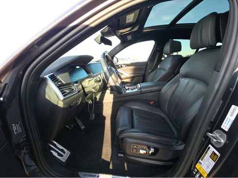 Used 2022 BMW X6 M50i AWD/4WD image 5