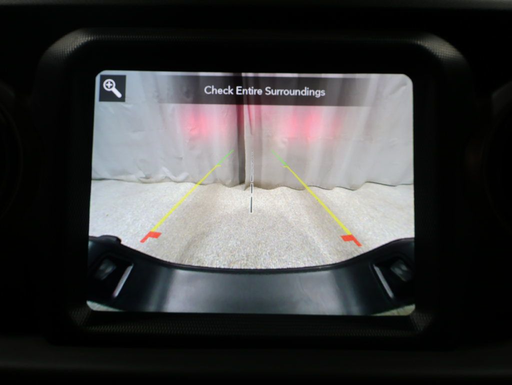 Used 2023 Jeep Gladiator Sport AWD/4WD image 25