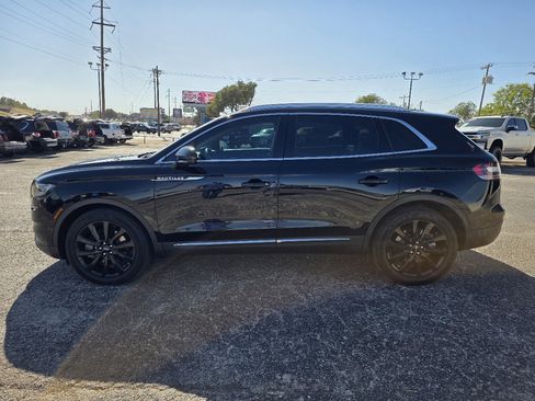 Used 2021 Lincoln Nautilus Reserve w/ Equipment Group 201A image 4