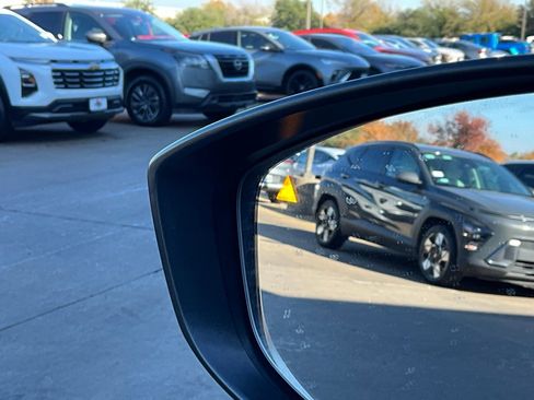 Used 2025 MAZDA CX-50 AWD 2.5 S w/ Select Package image 18