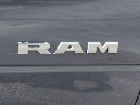 Used 2025 RAM 2500 Big Horn AWD/4WD image 26