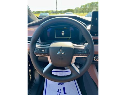 New 2026 Mitsubishi Outlander SEL FWD image 7