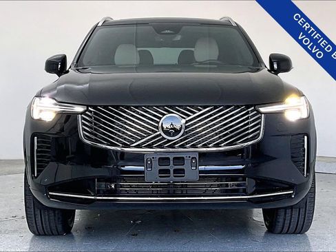 Certified 2025 Volvo XC90 B5 Plus image 5