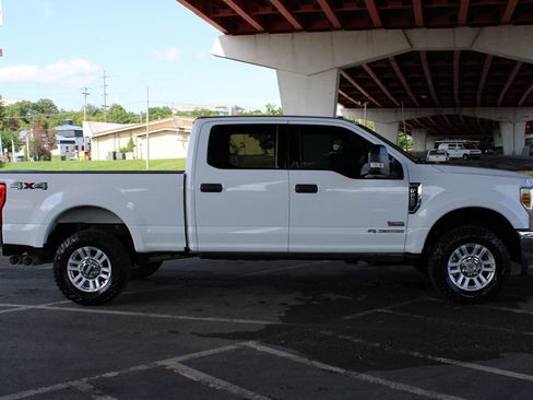 Used 2018 Ford F250 XLT AWD/4WD image 5