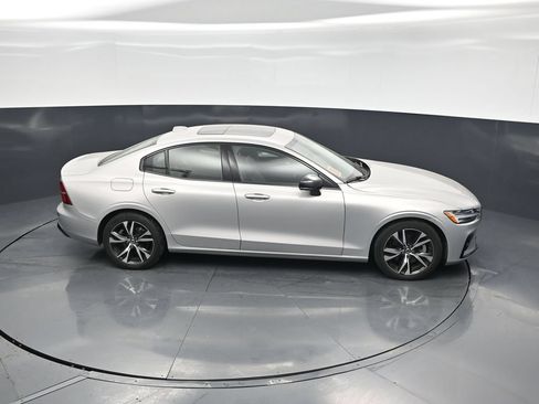Used 2024 Volvo S60 B5 Core FWD image 51