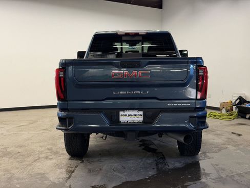 Used 2024 GMC Sierra 2500 Denali w/ Denali Reserve Package AWD/4WD image 9