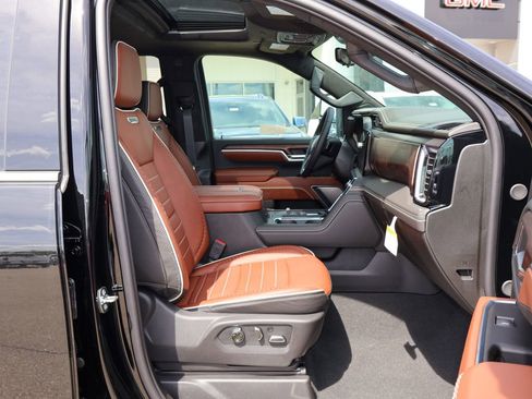 New 2026 GMC Sierra 3500 Denali Ultimate AWD/4WD image 28