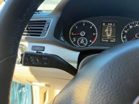 Used 2013 Volkswagen Passat TDI SE image 22