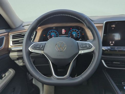 New 2026 Volkswagen Atlas SE image 26