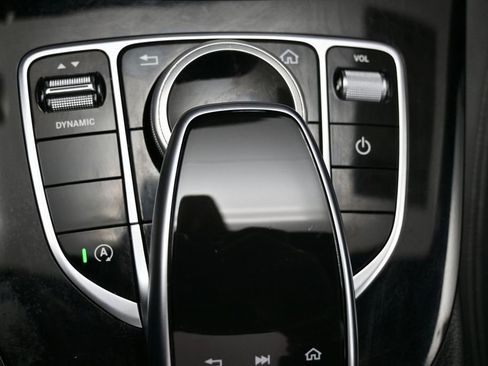 Used 2020 Mercedes-Benz E 350 4MATIC Sedan w/ Premium Package image 32