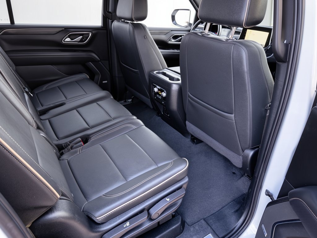 Certified 2024 GMC Yukon XL SLT RWD image 29