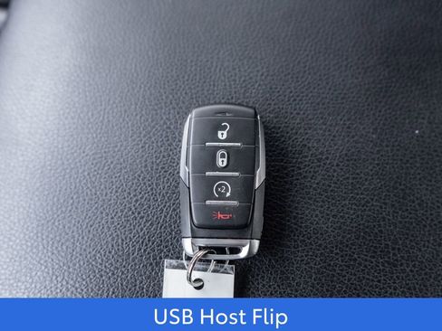 Used 2022 RAM 1500 Big Horn AWD/4WD image 30
