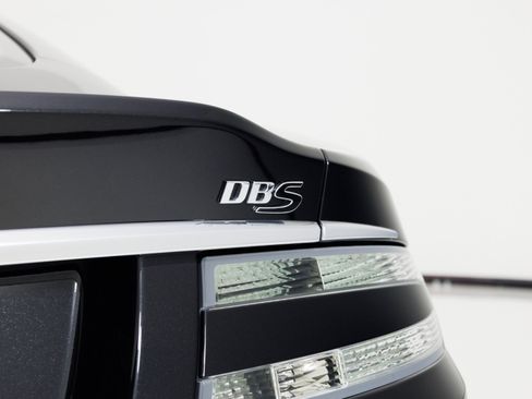 Used 2009 Aston Martin DBS Coupe RWD image 66
