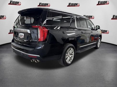 Used 2022 GMC Yukon XL Denali AWD/4WD image 5