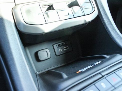 Used 2022 GMC Acadia Denali w/ Denali Ultimate Package image 20