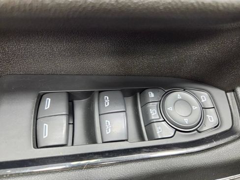 Used 2024 GMC Sierra 2500 AT4 w/ Technology Package AWD/4WD image 26