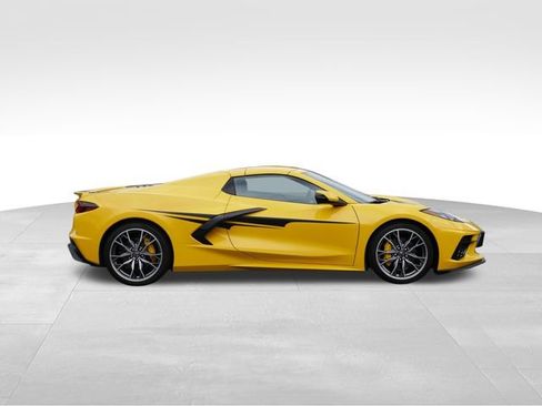 Used 2026 Chevrolet Corvette Stingray Convertible w/ Battery Protection Package RWD image 8