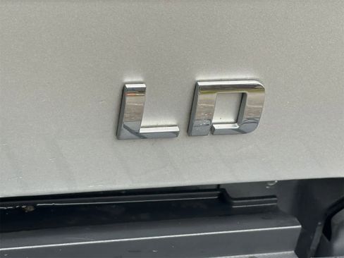 Used 2019 Chevrolet Silverado 1500 Custom w/ Custom Convenience Package image 6