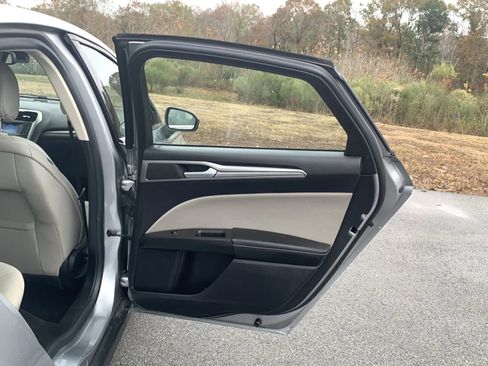 Used 2020 Ford Fusion S image 30