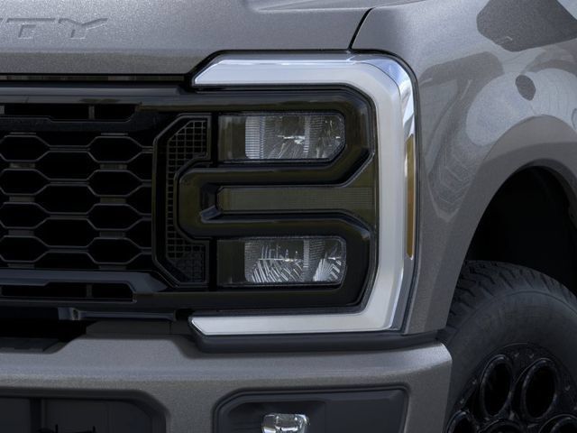 New 2026 Ford F350 XLT w/ XLT Premium Package AWD/4WD image 19