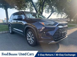 Used 2024 Toyota Grand Highlander AWD Hybrid video 1