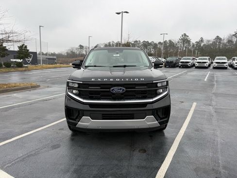 New 2026 Ford Expedition Max Platinum w/ Driver's Package image 2