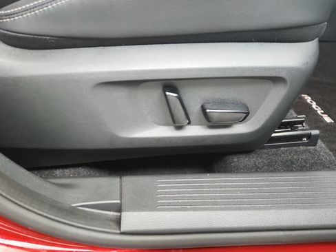 Used 2024 Nissan Rogue SL w/ SL Premium Package FWD image 39