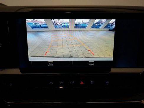 Certified 2024 Chevrolet Silverado 1500 LT image 17