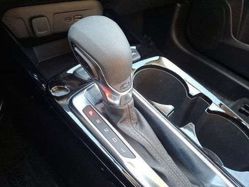 Used 2024 Chevrolet Trax LT image 14