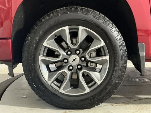 Used 2024 Chevrolet Silverado 1500 RST w/ Z71 Off-Road Package image 20