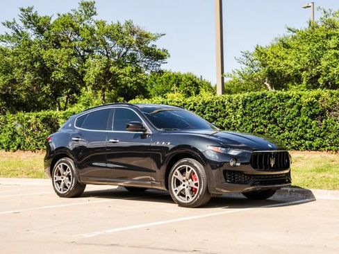 Used 2017 Maserati Levante S AWD/4WD image 51