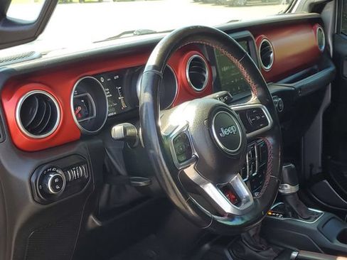 Used 2020 Jeep Gladiator Rubicon AWD/4WD image 13