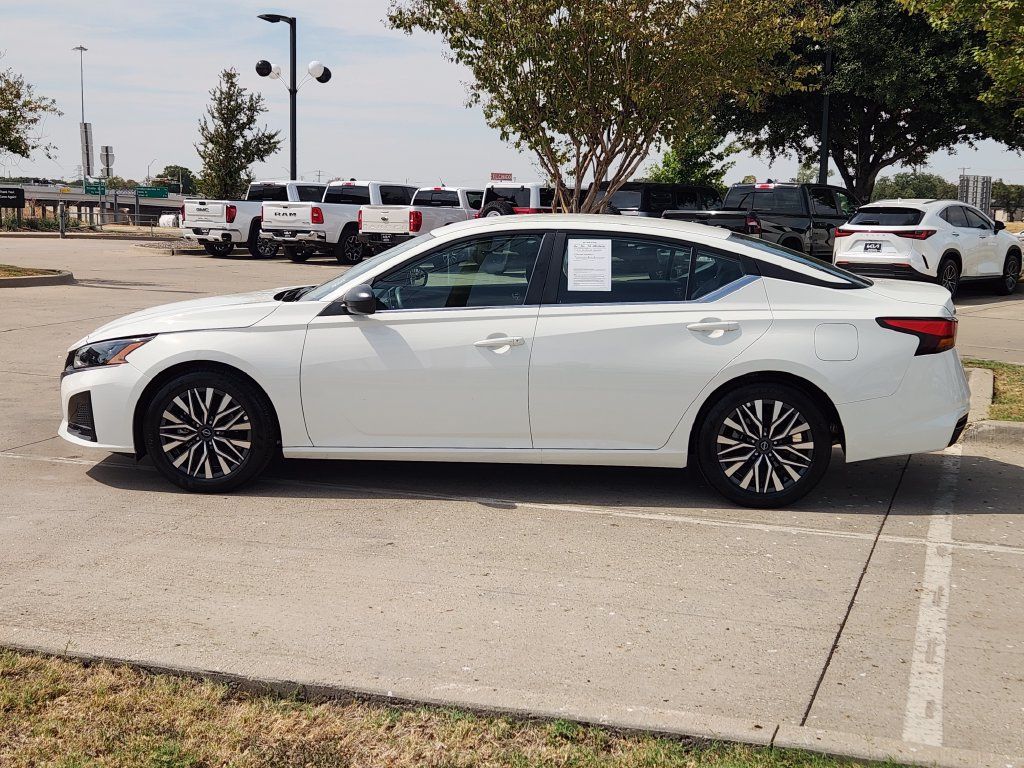 Used 2026 Nissan Altima 2.5 SV FWD image 12