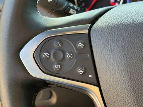 Used 2023 Chevrolet Traverse Premier AWD/4WD image 25