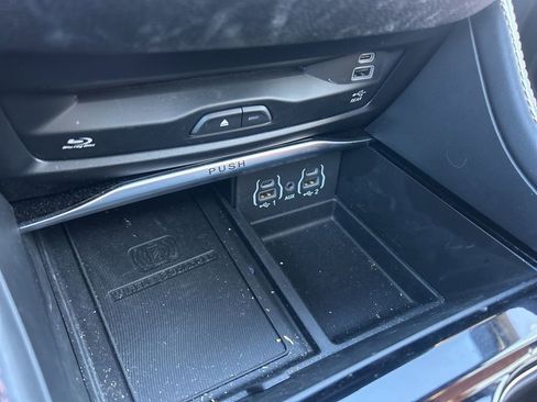 Used 2024 Chrysler Pacifica Pinnacle image 20