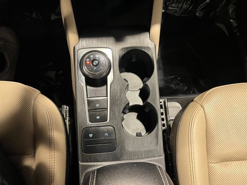 Used 2021 Ford Escape SEL image 21