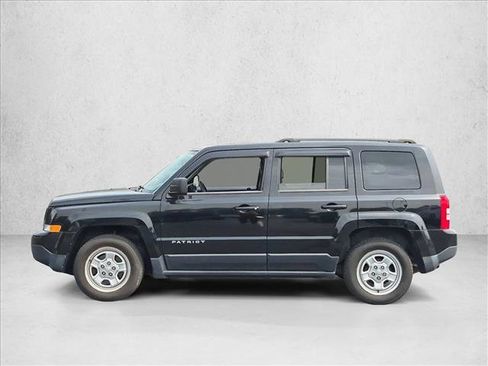 Used 2014 Jeep Patriot Sport w/ Power Value Group FWD image 8
