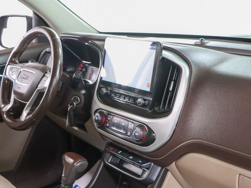 Used 2016 GMC Canyon SLE RWD image 26