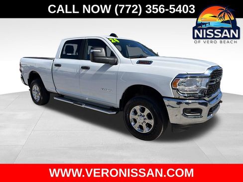 Used 2024 RAM 2500 Big Horn AWD/4WD image 1