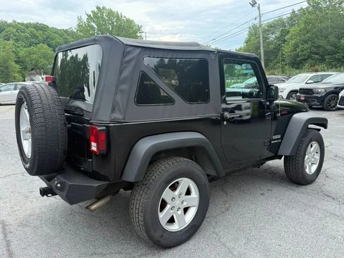 Used 2012 Jeep Wrangler Sport AWD/4WD image 5