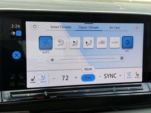 Certified 2025 Volkswagen Atlas SEL image 12