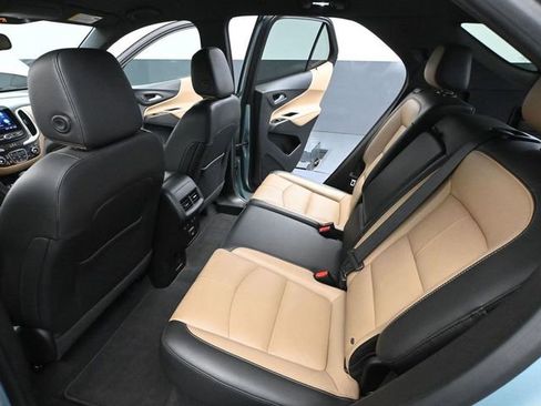 Used 2022 Chevrolet Equinox Premier AWD/4WD image 38