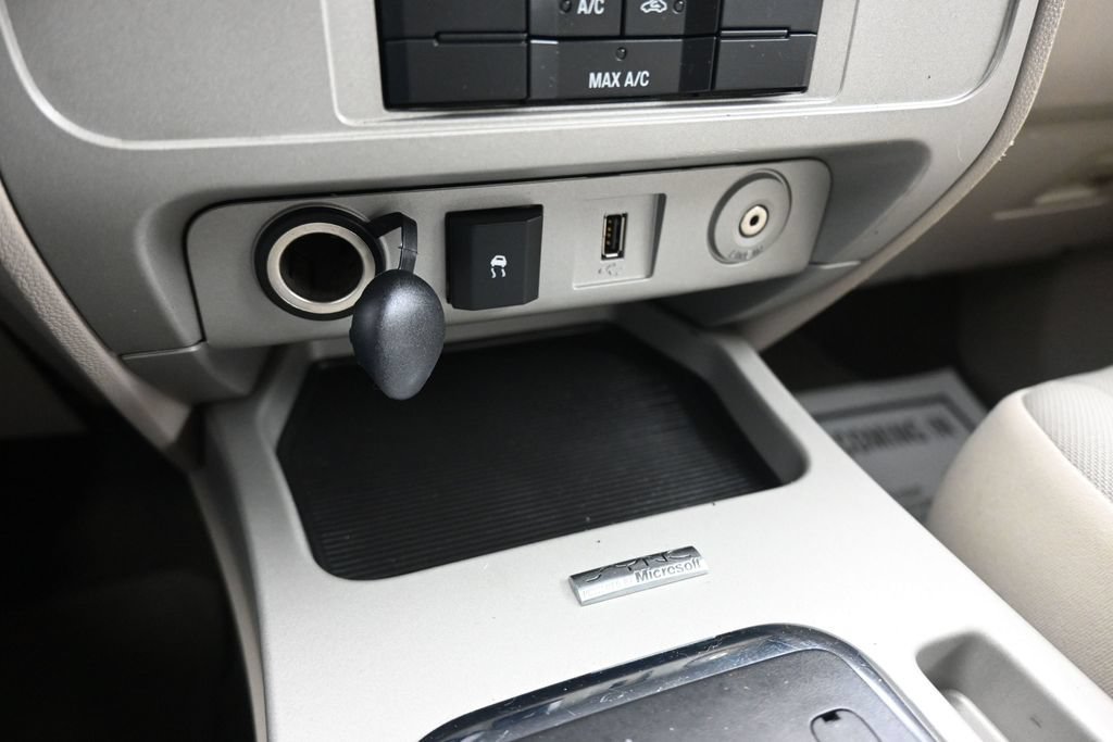 Used 2010 Ford Escape XLT FWD image 18