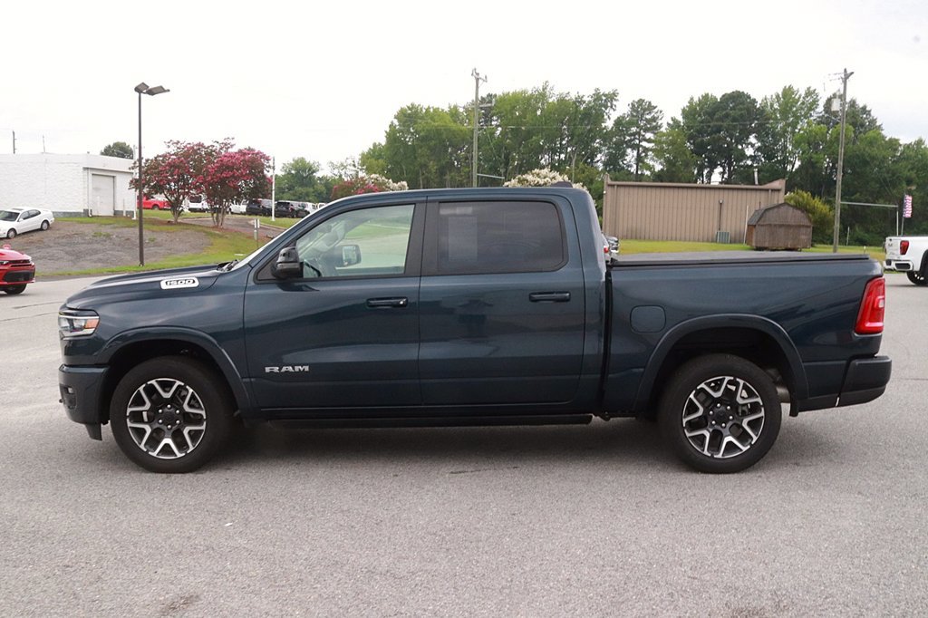 Used 2026 RAM 1500 Laramie AWD/4WD image 4